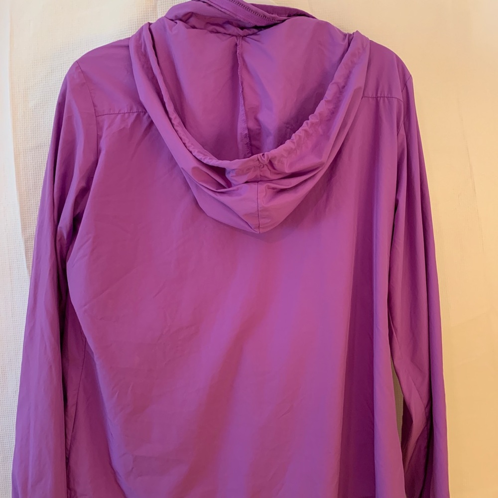 Live strong Nike windbreaker - Picture 4 of 4